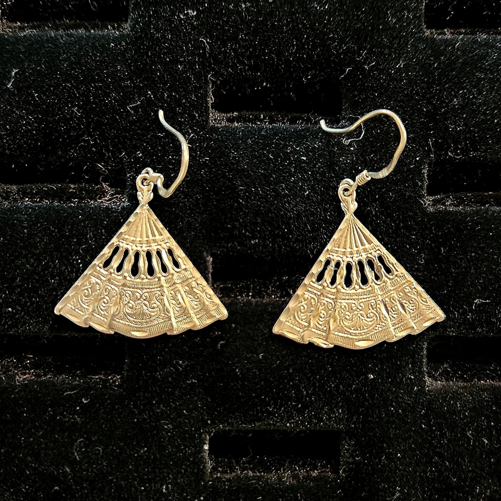 Sterling Silver Fan Earrings Stamped 925,Weight is 6g